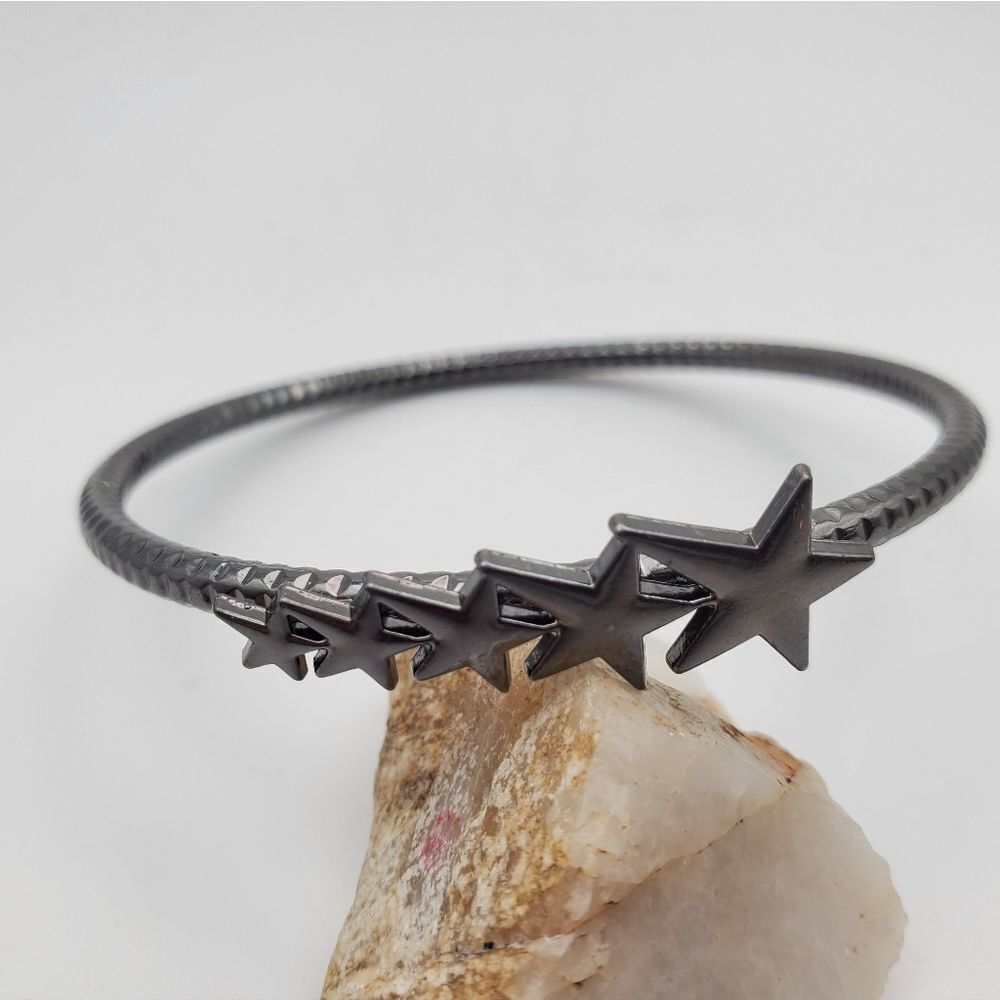 Rising star metallic black bracelet bangle